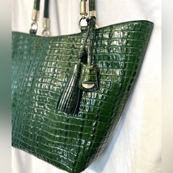 💚🐊BRAHMIN RACING GREEN LA SCALA GENUINE LEATHER STUNNING SWEETHEART TOTE🐊💚 - Picture 14 of 17